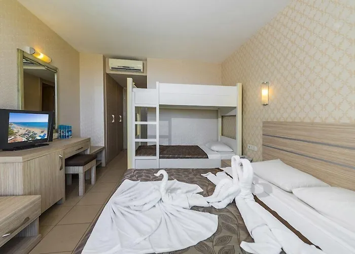 Löwe Hotell Side