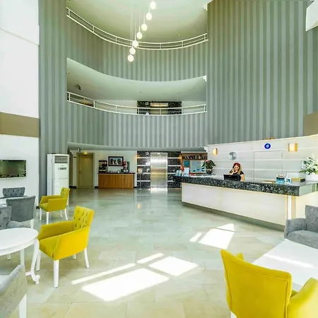 Otel Loewe Side